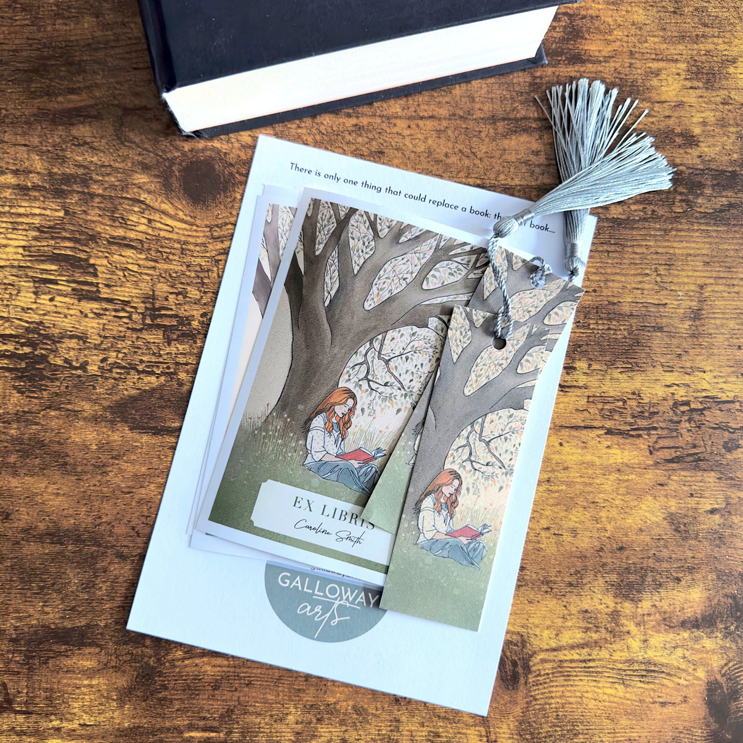Book lovers gift - Pack of 6 personalised bookplates and 2 recycled bookmarks